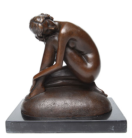 Статуэтка "Сидящая девушка" (бронза, мрамор), Франция, вторая половина ХХ века все составляет целостный, законченый вид инфо 9047b.